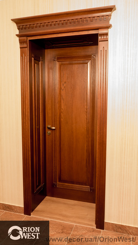 Двері дерев'яні